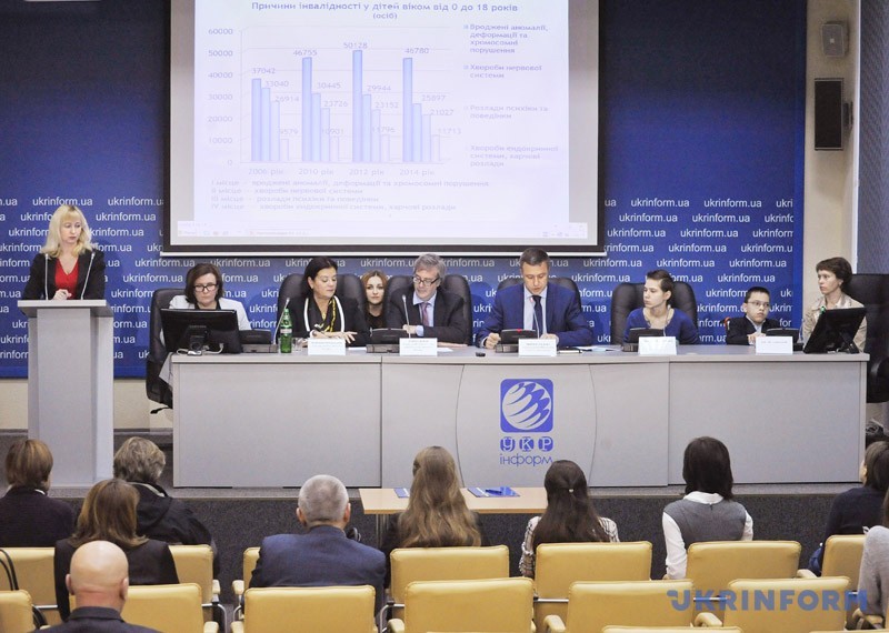 Дітям з особливими потребами необхідно створити рівні умови для здобуття освіти, охорони здоров&rsquo;я та відпочинку &ndash; Микола Кулеба